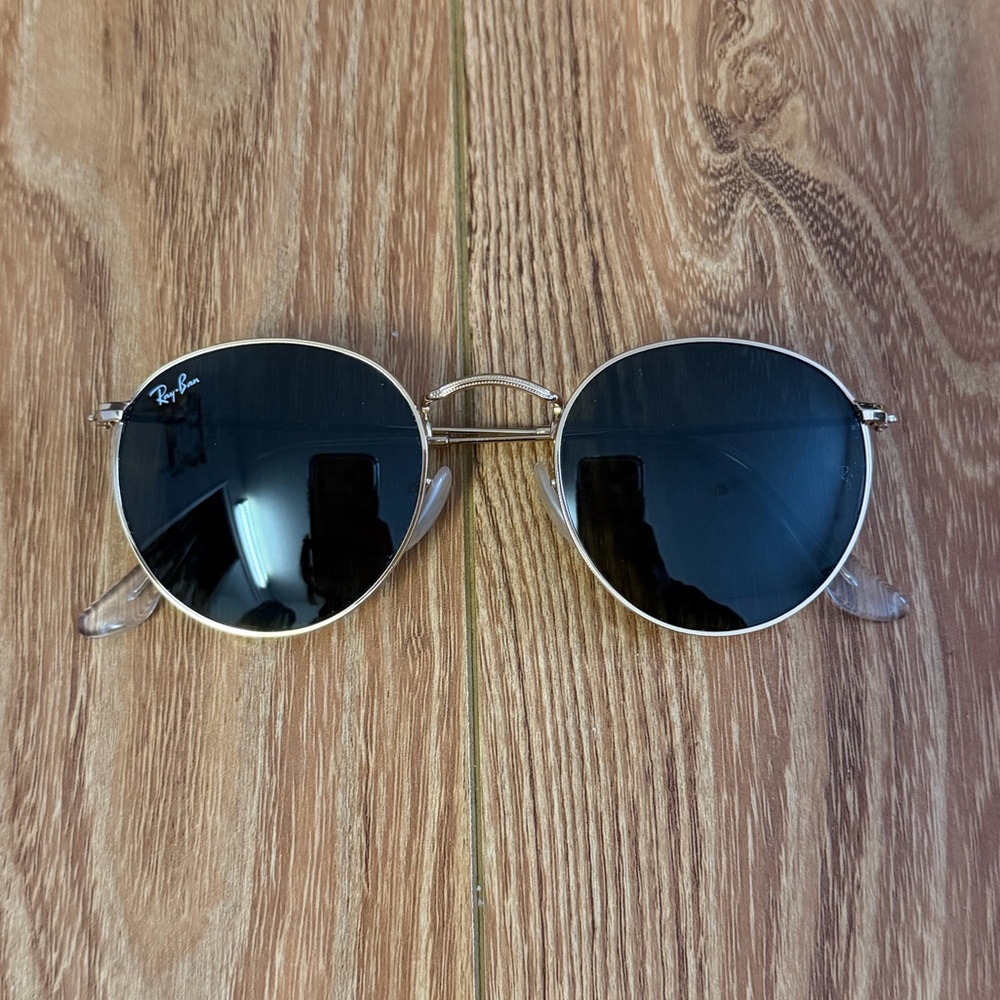 Ray-Ban Icons 50mm Round Metal Sunglasses - Picture 3 of 7